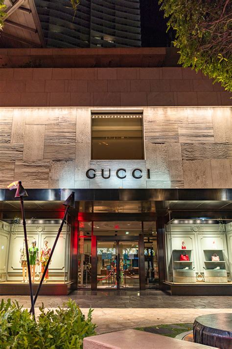 why is gucci cheaper in hawaii|gucci waikiki shopping guide.